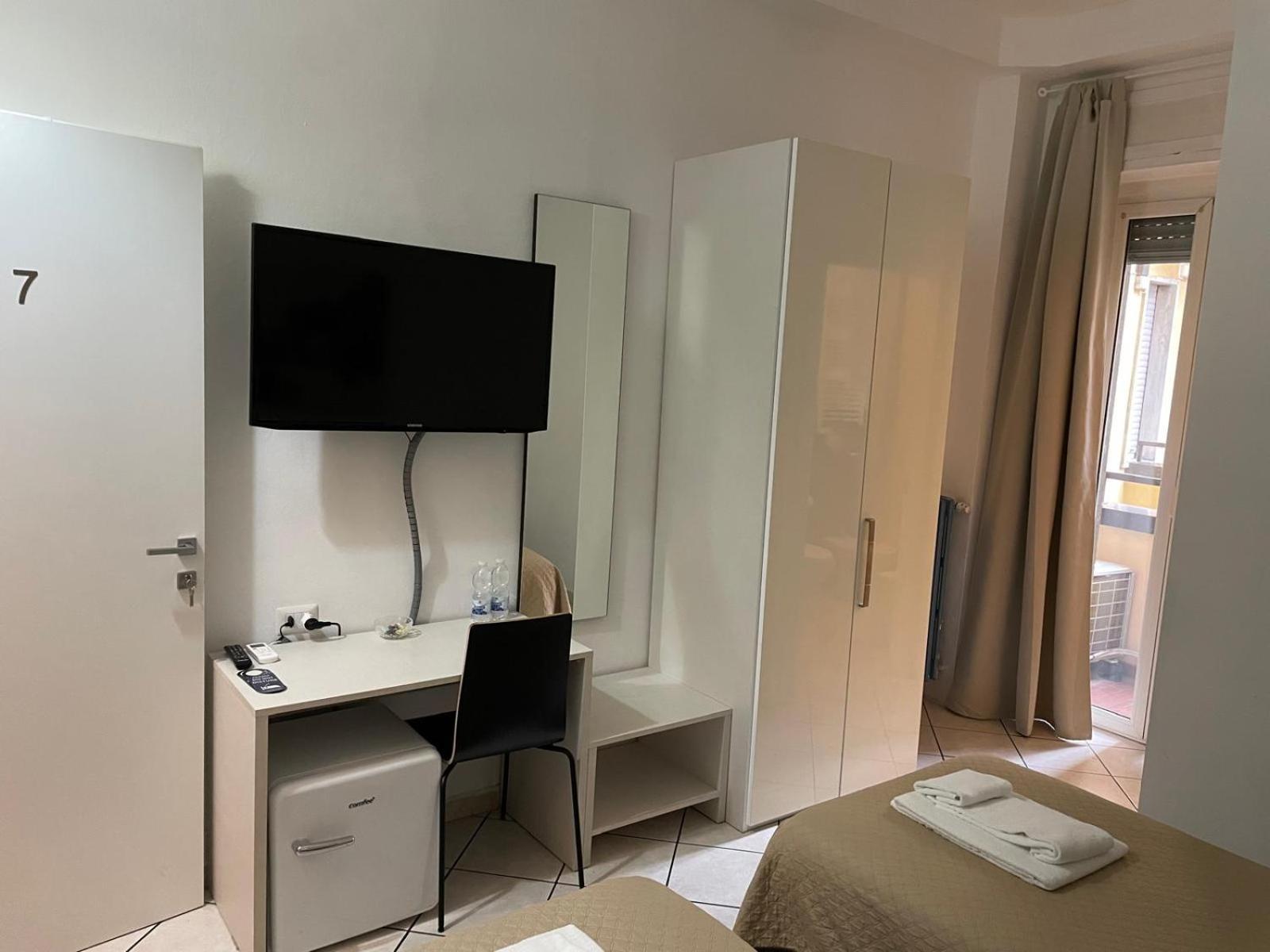 Good Rooms — Photos 2
